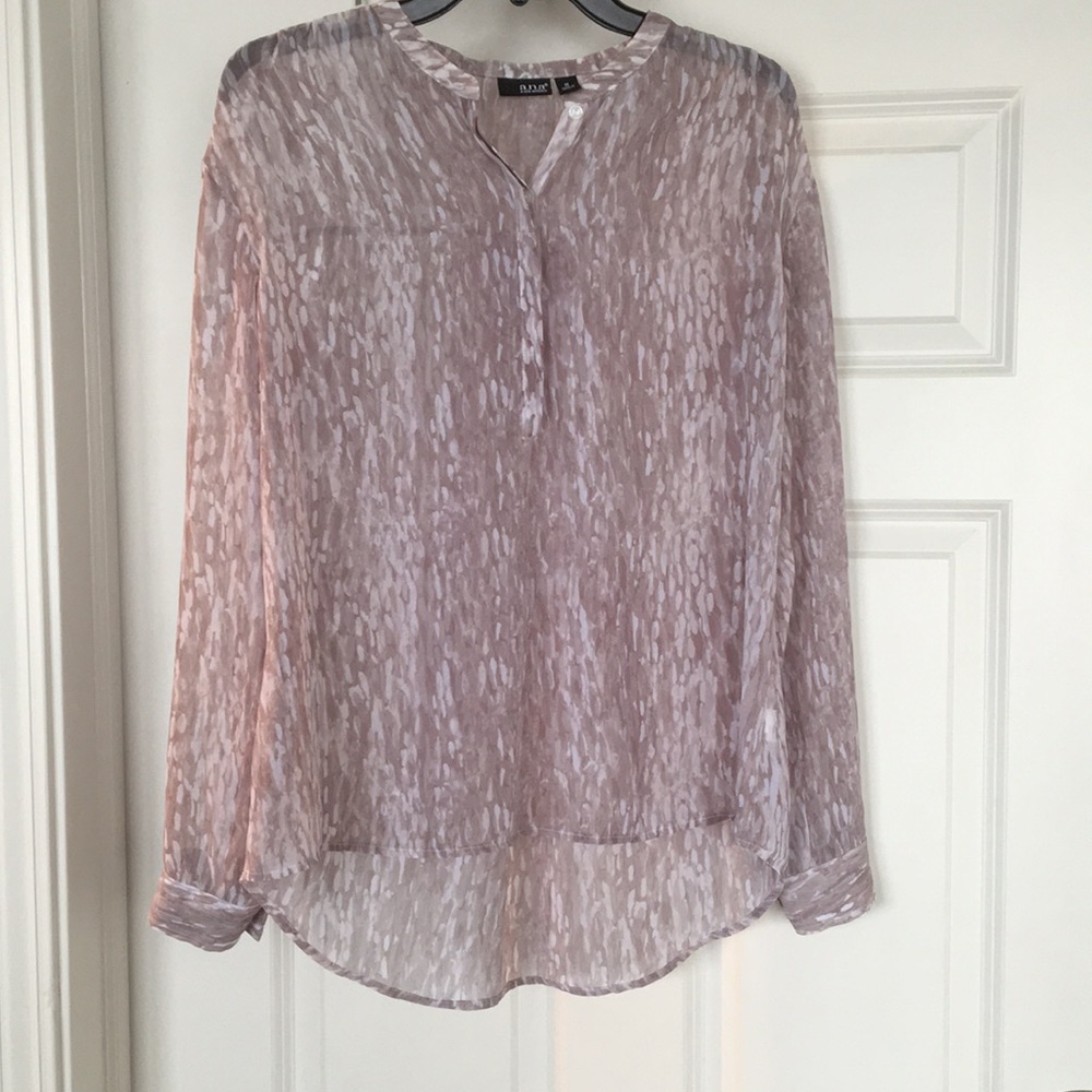 Ann Taylor Gray and White Long Sleeve Blouse